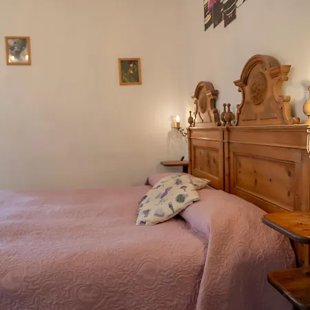 Vecchio Borgo Couette-café